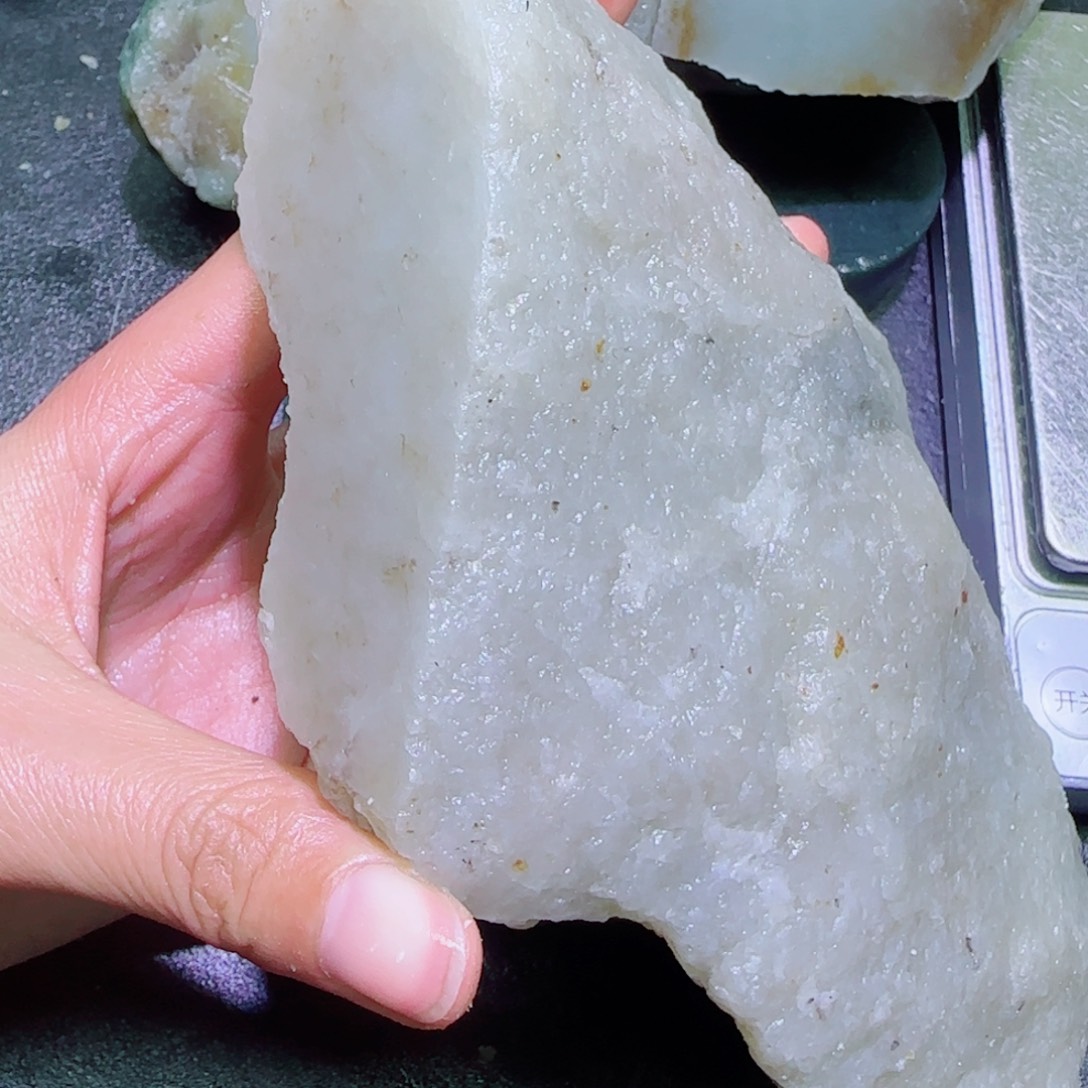 和田玉未镶嵌珠宝半成品