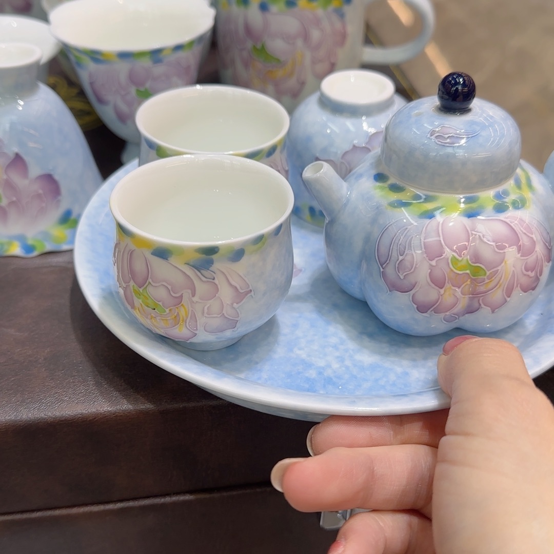 青花龙洞图等文物收藏的历史