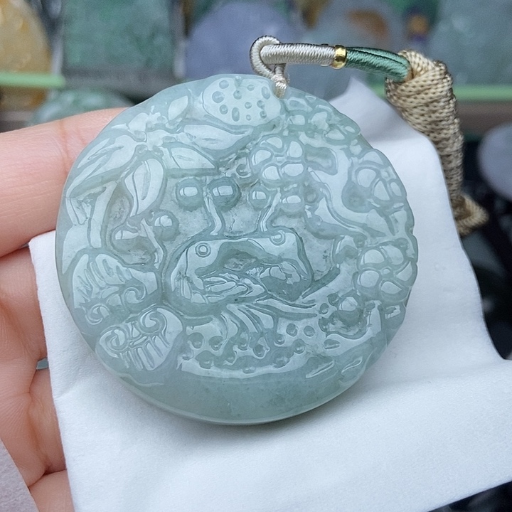 翡翠未镶嵌颈饰翡翠双面