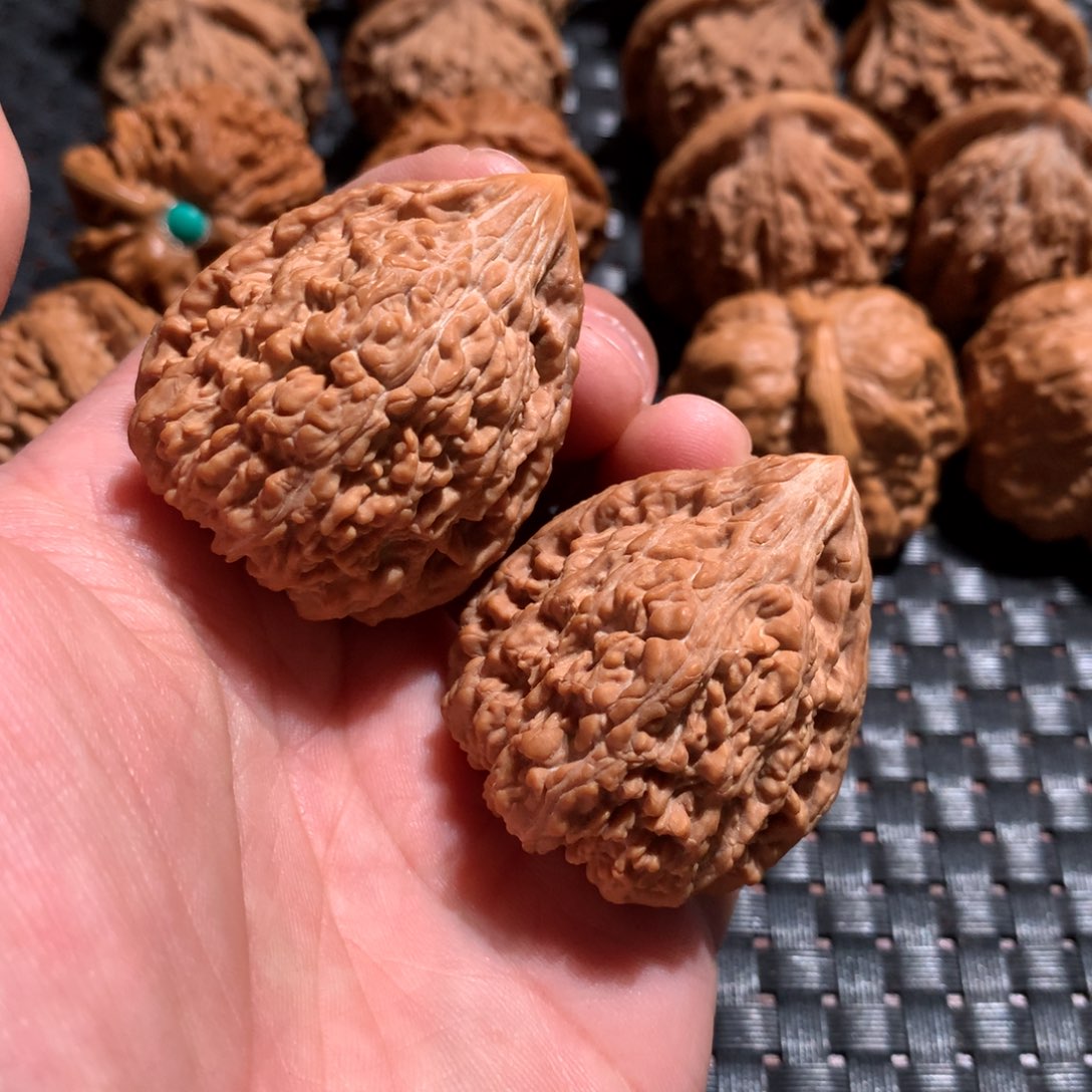 文玩核桃把件塔尖