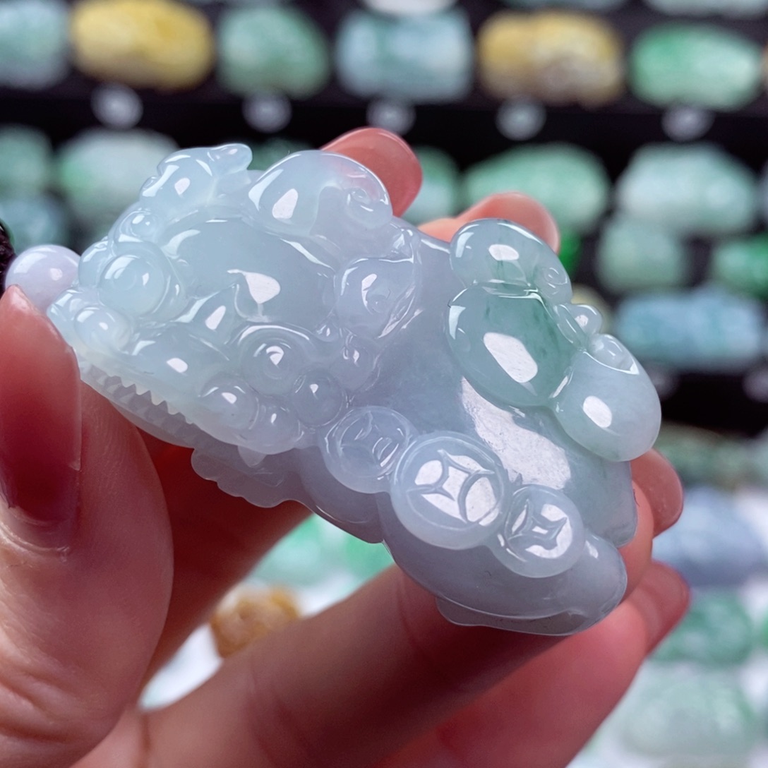 翡翠颈饰未镶嵌天然