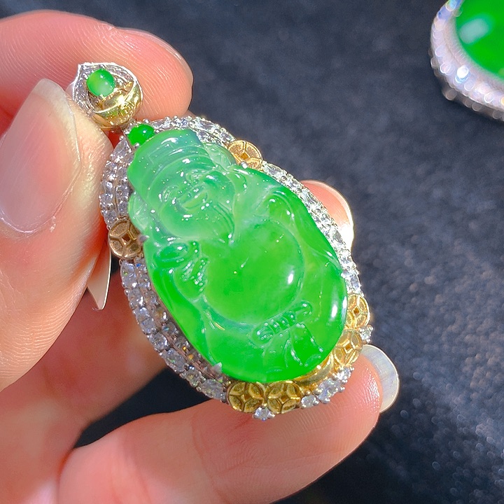 【闪购商品】翡翠颈饰银S925镶嵌翡翠