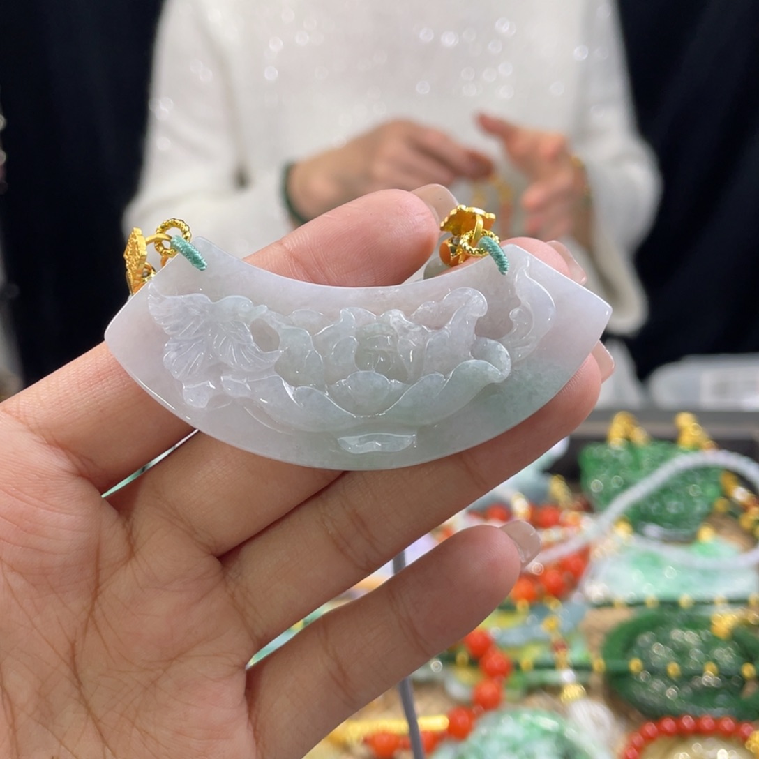 翡翠颈饰未镶嵌代编织