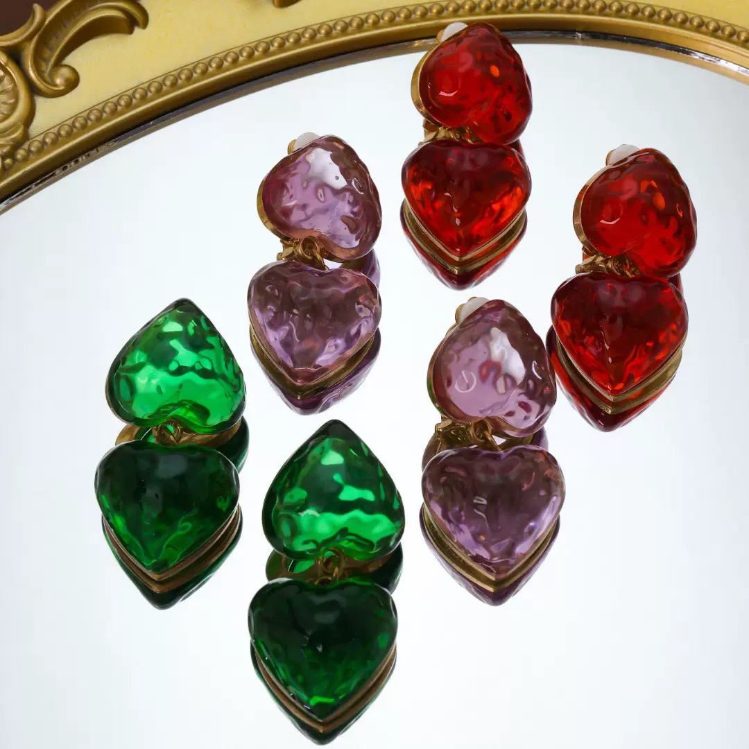 合金锆石耳饰 合金锆石耳饰 复古风几何爱心吊坠耳钉甜美气质