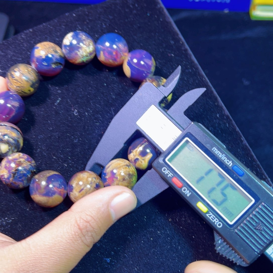 琥珀裸石未镶嵌琥珀