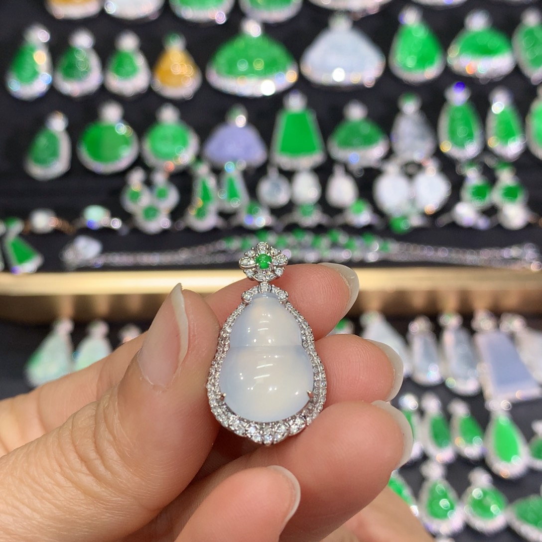 翡翠18K金镶嵌吊坠(不含链)