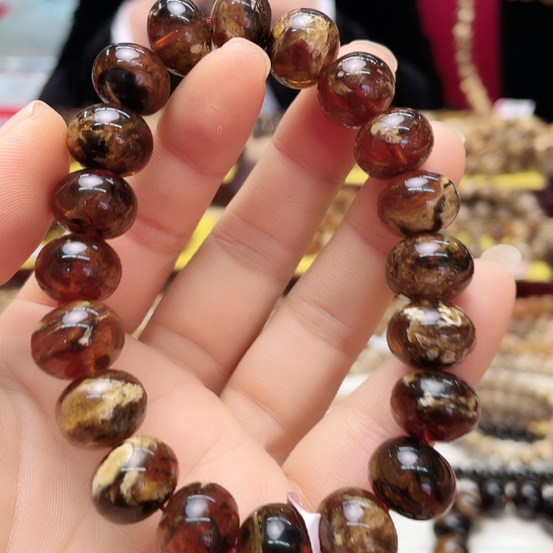 琥珀裸石未镶嵌十三10044