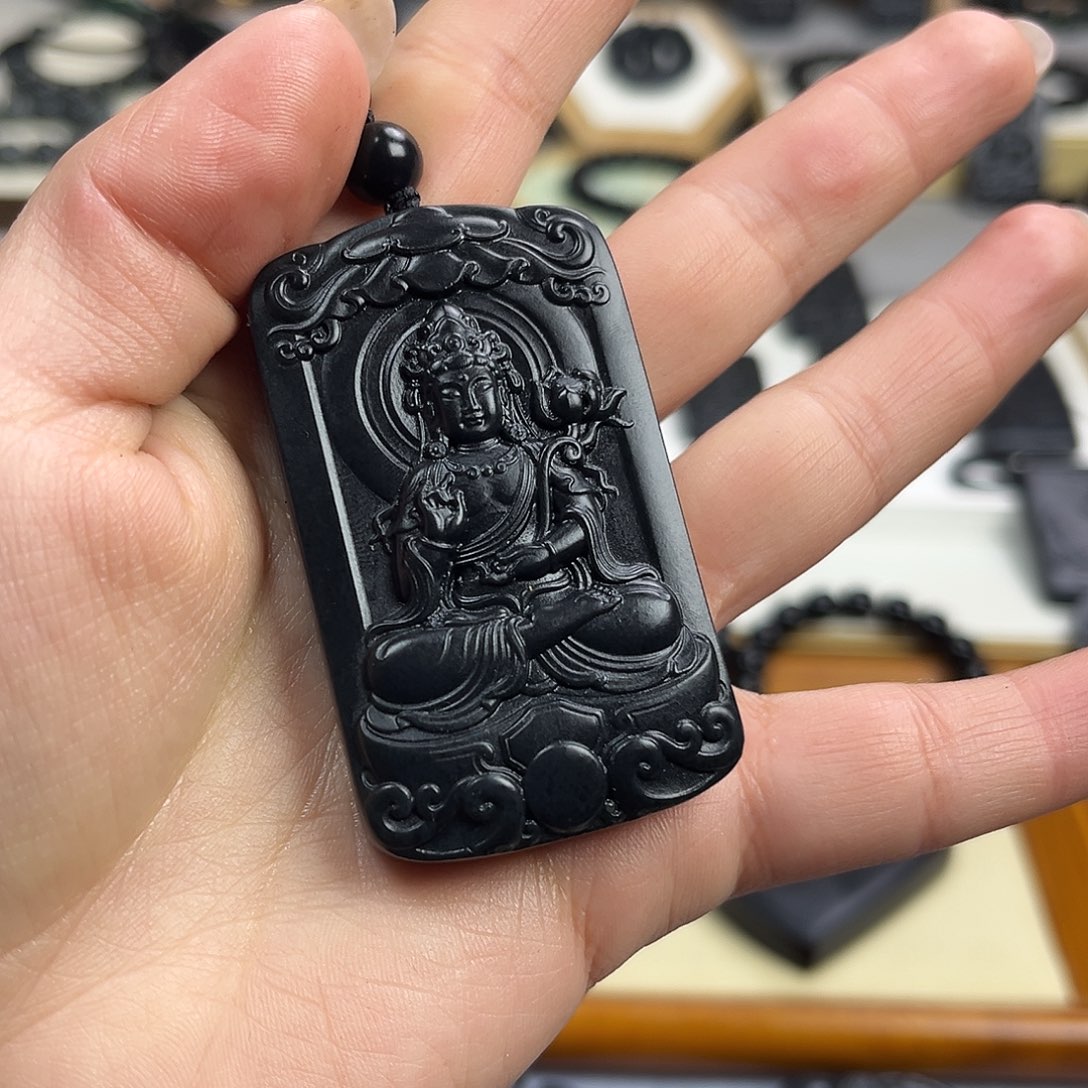 长***浪和田玉（墨玉）未镶嵌颈饰35高羊脂