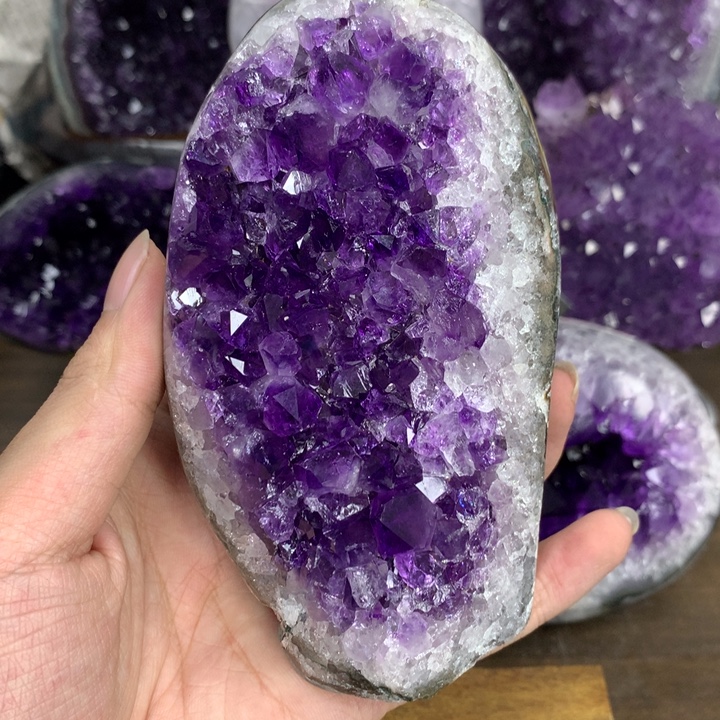 大型摆件（非配饰）未镶嵌水晶