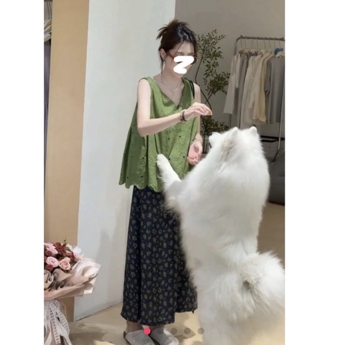 小个子野绿仙踪镂空上衣碎花半身裙搭配