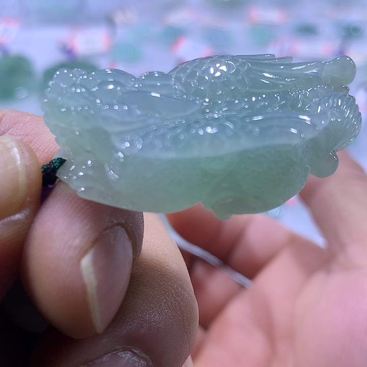 翡翠未镶嵌颈饰天然翡翠A货吊坠