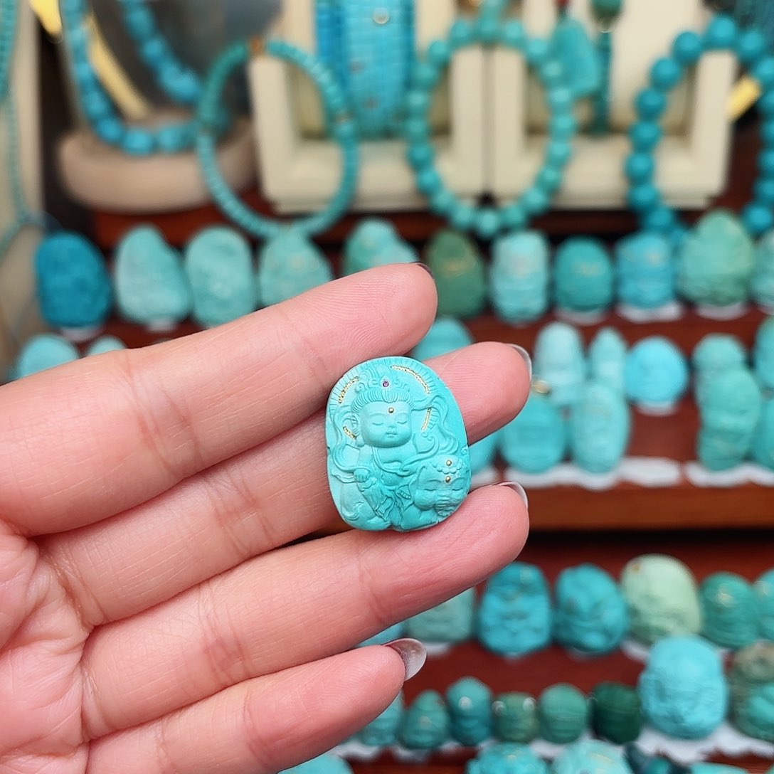 绿松石配饰未镶嵌