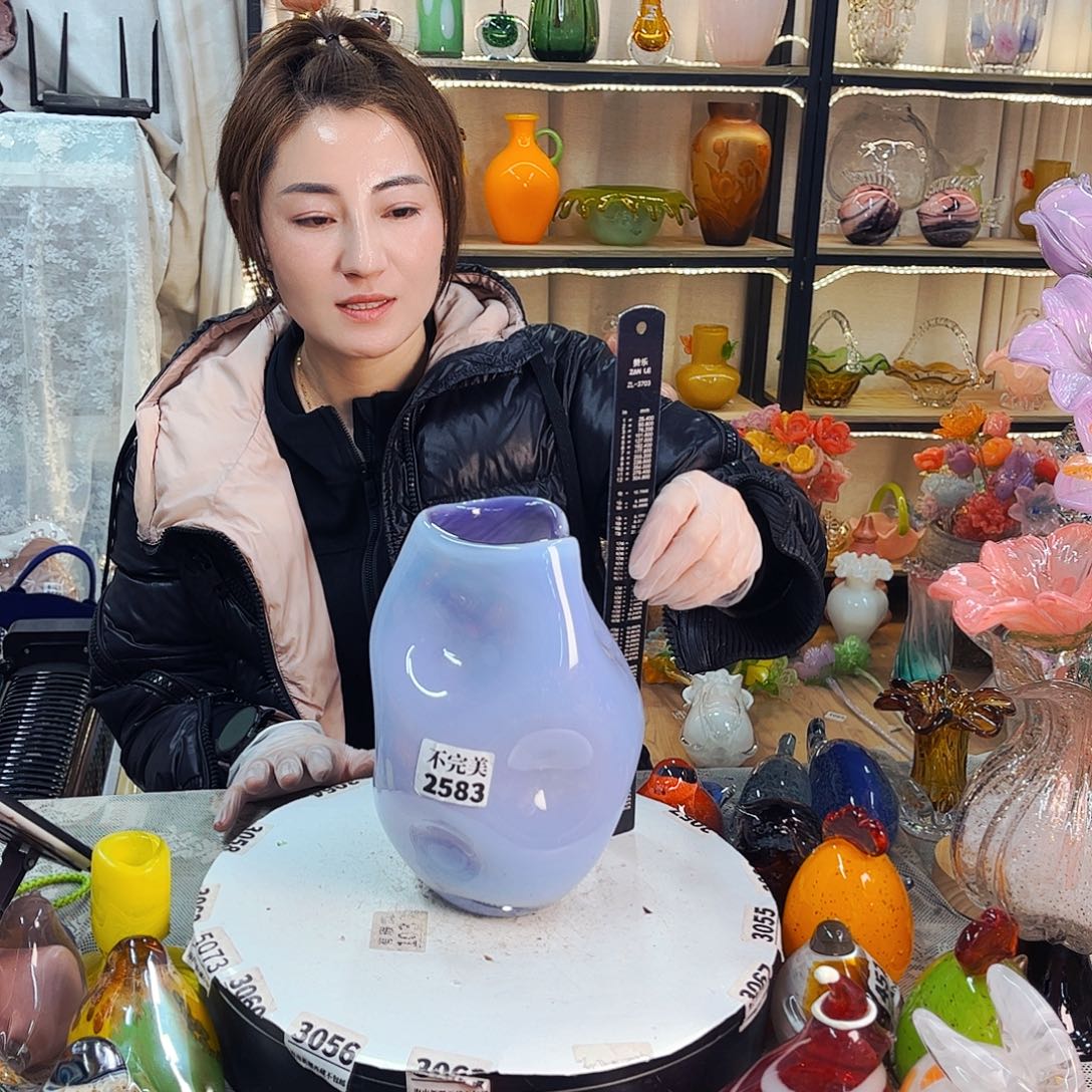 2583 福利家悦琉璃工艺品不完美