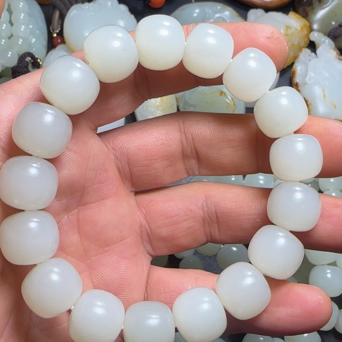 和田玉未镶嵌手链