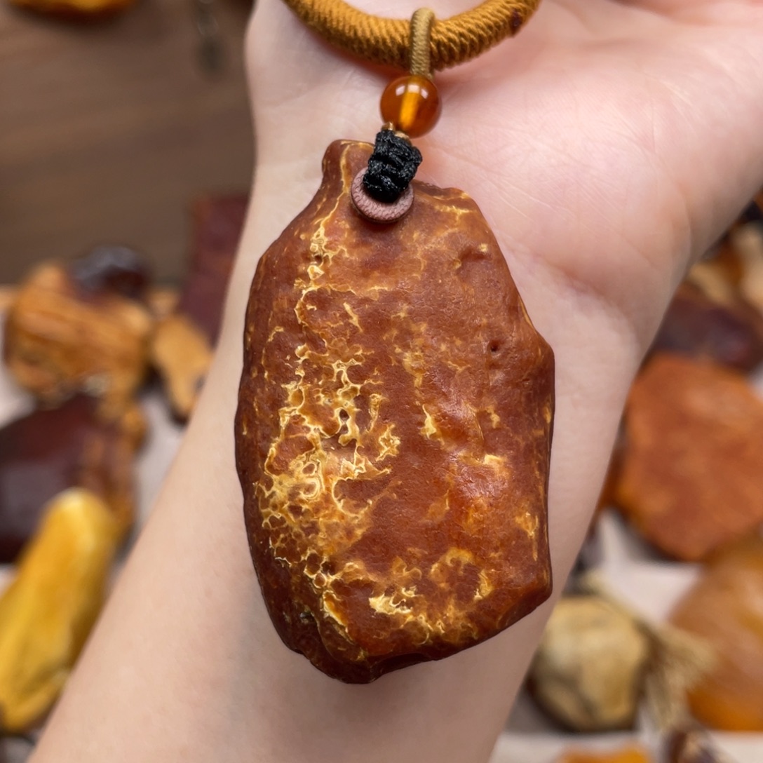 琥珀未镶嵌珠宝奇石