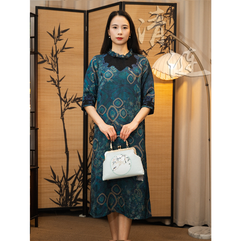 【清涟】莨丝阁新款气质盘扣新中式国风花瓣领刺绣提花复古连衣裙