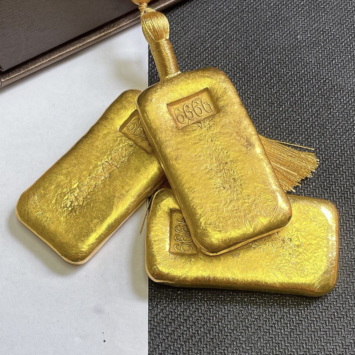 黄灿灿金色中方块 长 保底90克 创意摆件 可火烧可改款 实心