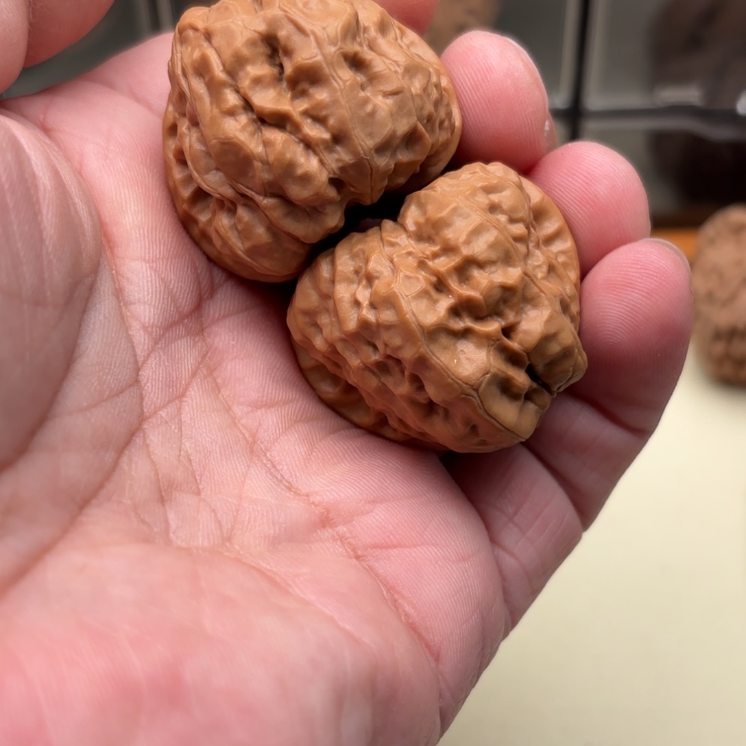 文玩核桃把件蛤蟆头