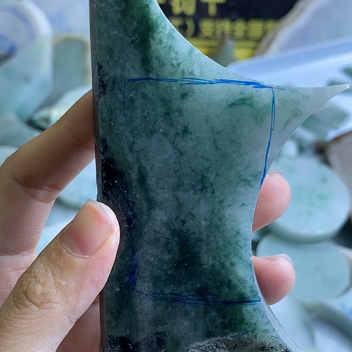 得***劲翡翠裸石纯天然翡翠