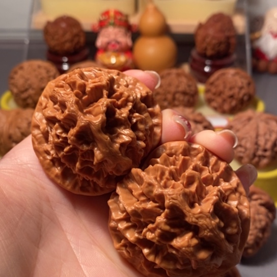 文玩核桃吊坠48帝王