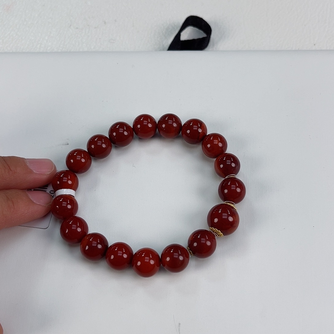 南红玛瑙川料牛血红单圈1018K金镶嵌