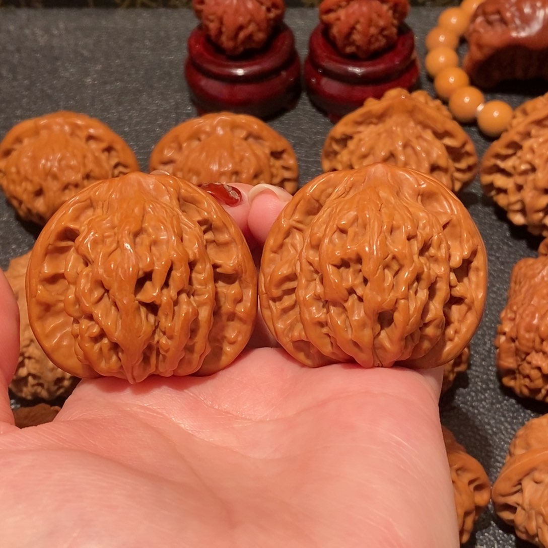 文玩核桃吊坠堂虎