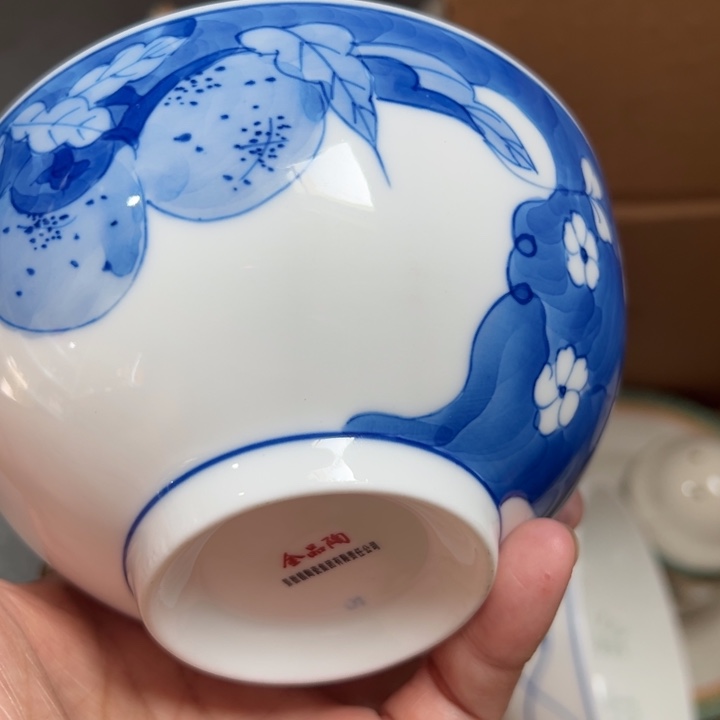 五寸手绘正价陶瓷一个