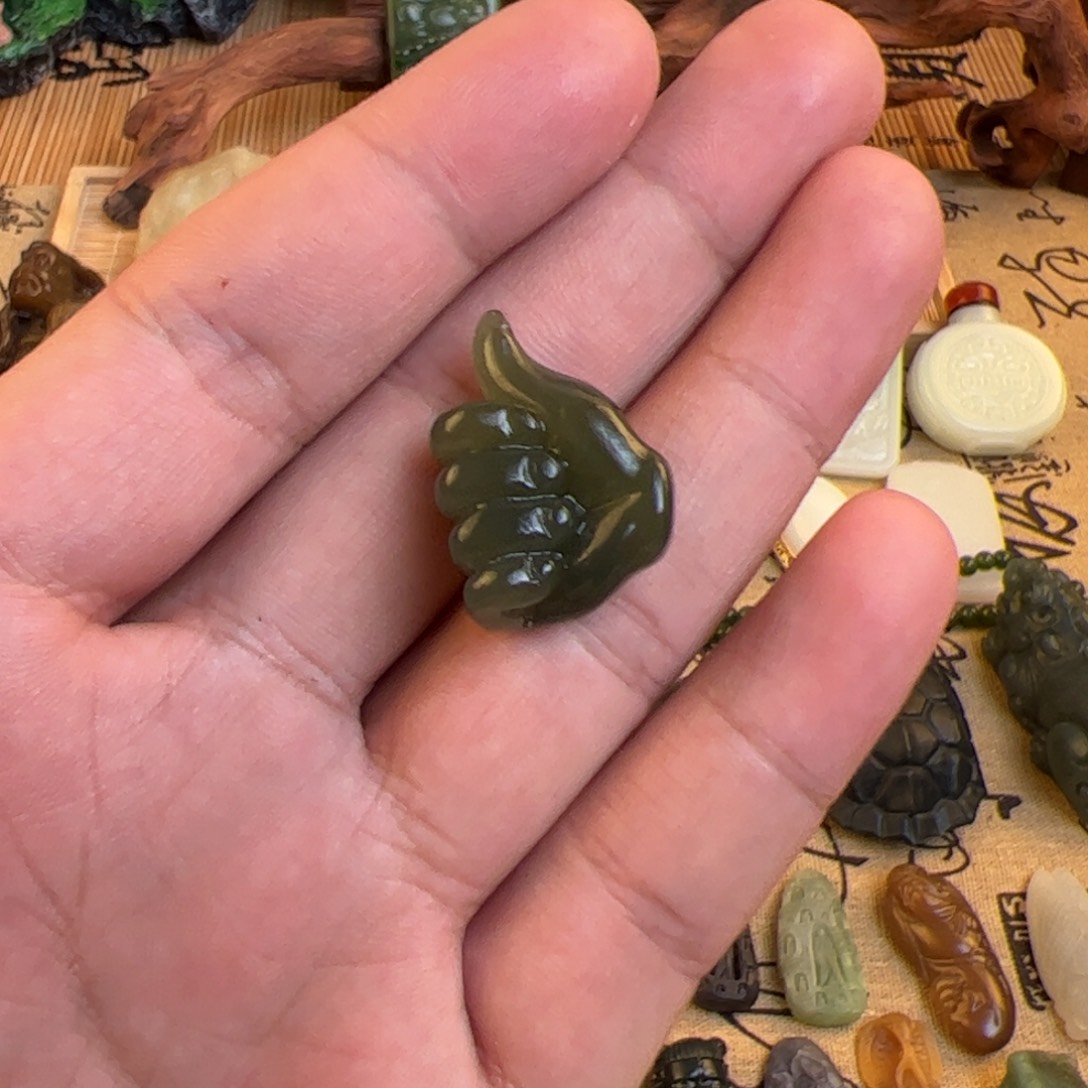 和田玉手绳未镶嵌得**鹿