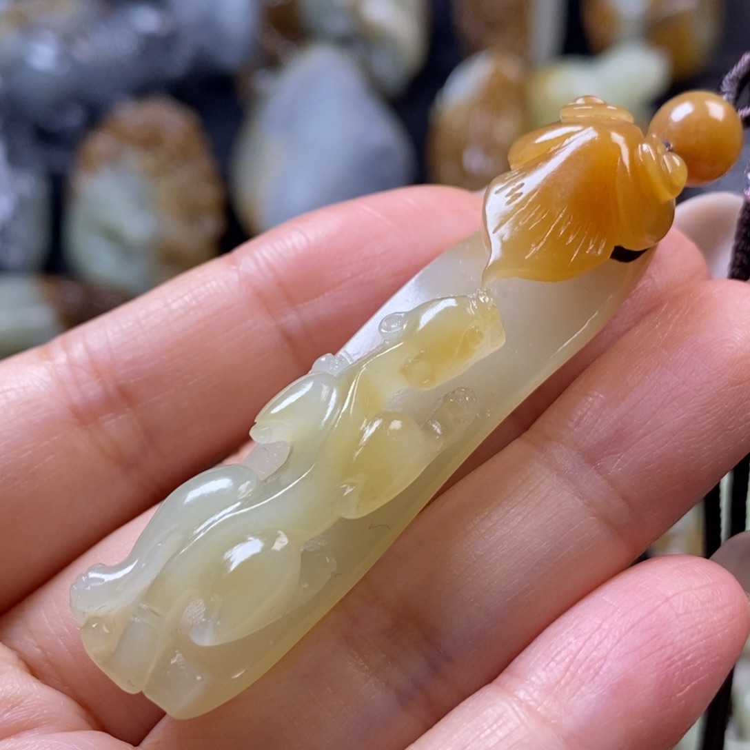 和田玉未镶嵌挂件