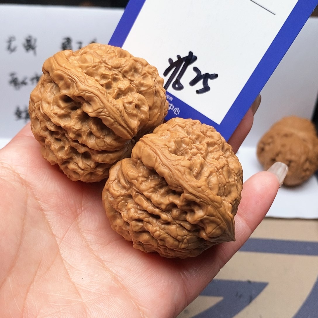 【闪购商品】文玩核桃把件沐**窗文玩核桃把件25