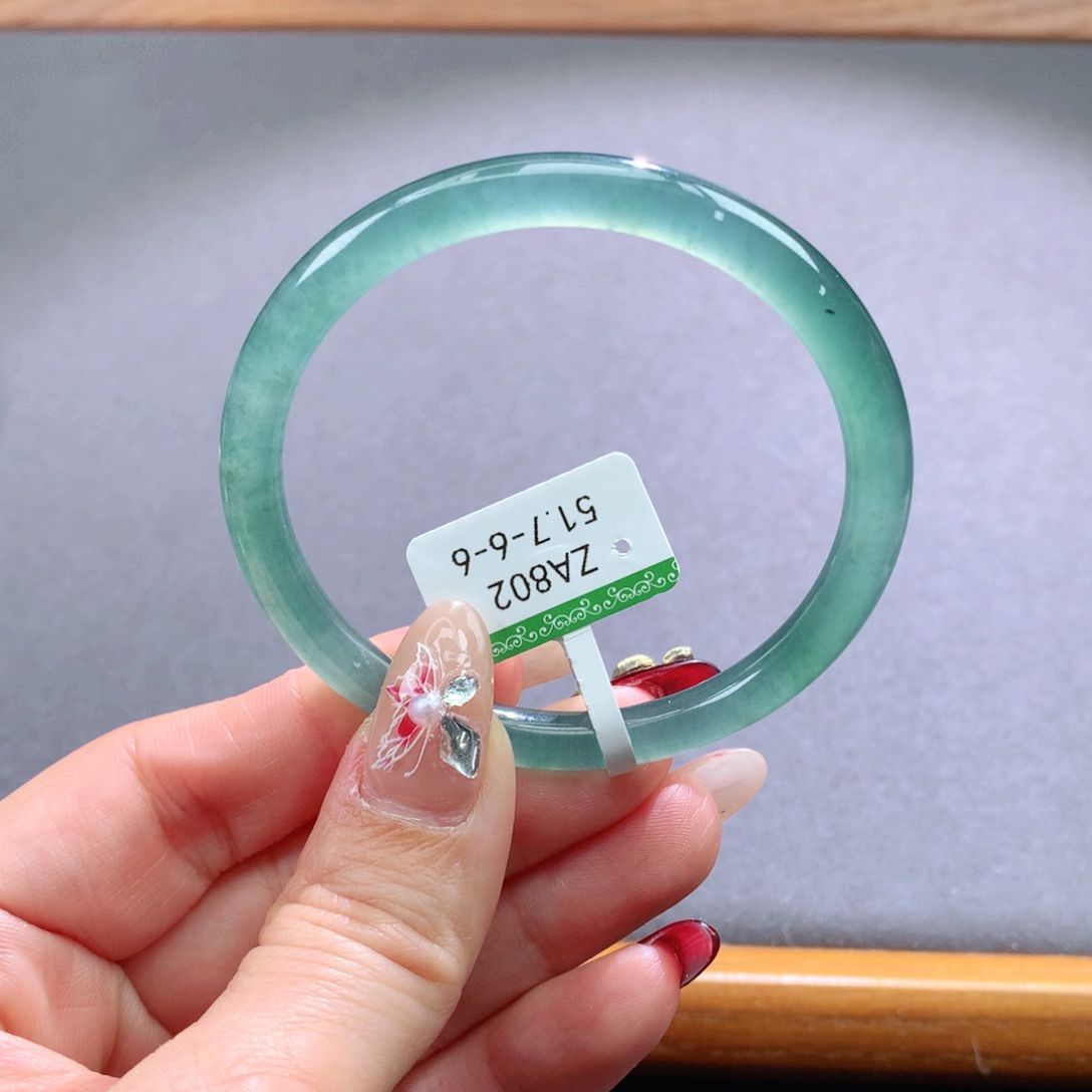 翡翠手镯未镶嵌天然翡翠手镯叮当镯