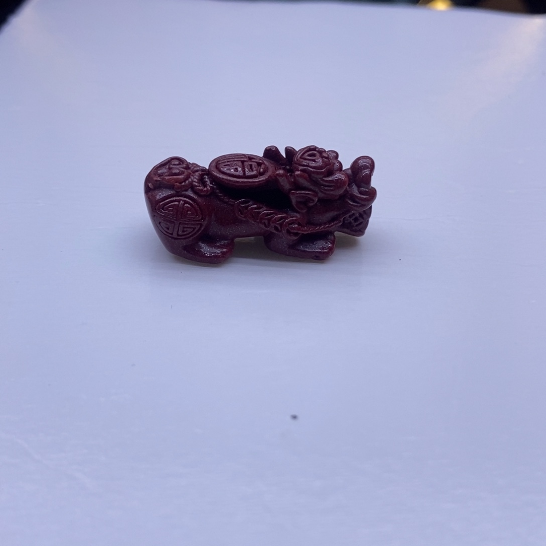 天然辰砂紫金砂大号貔貅