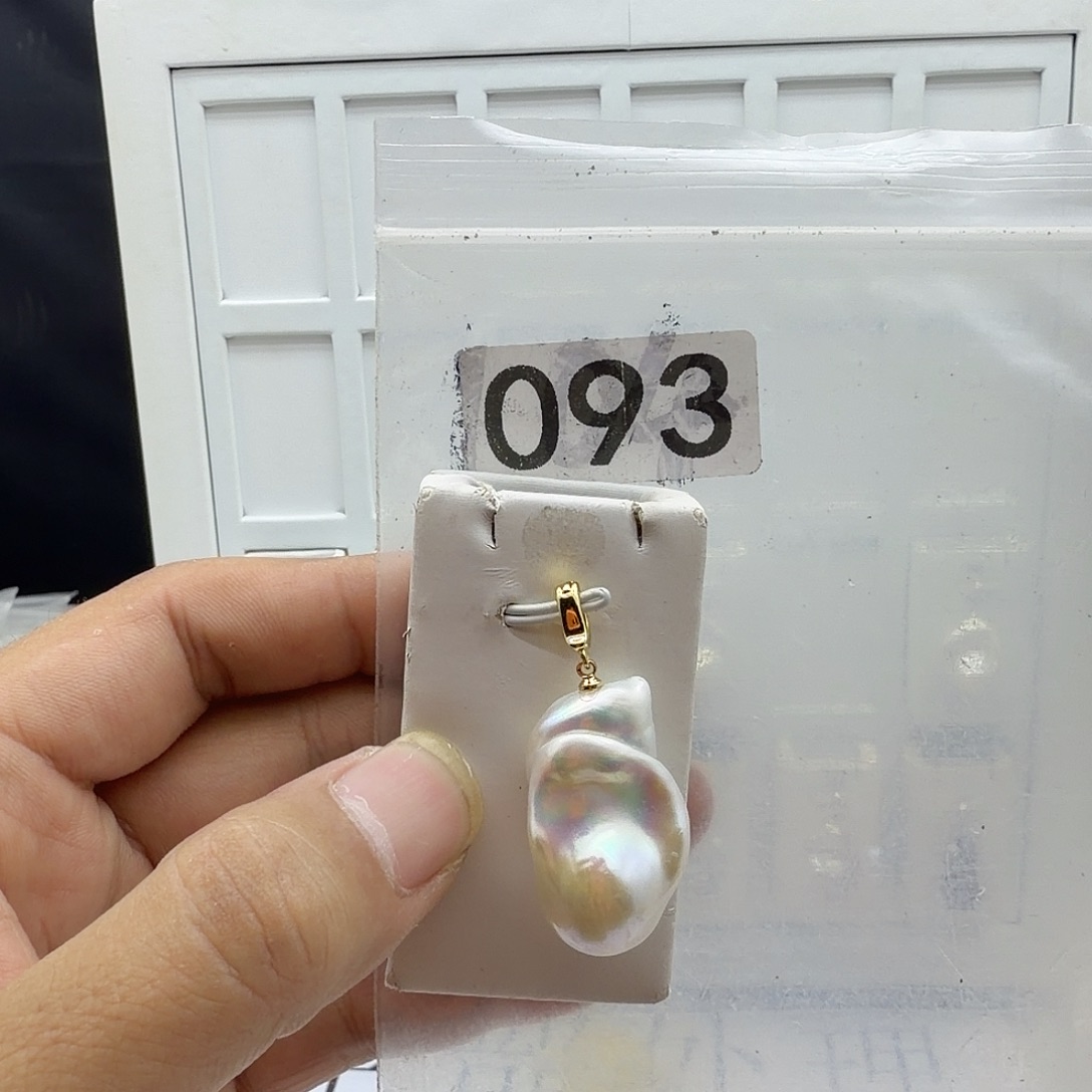 淡水珍珠合金颈饰