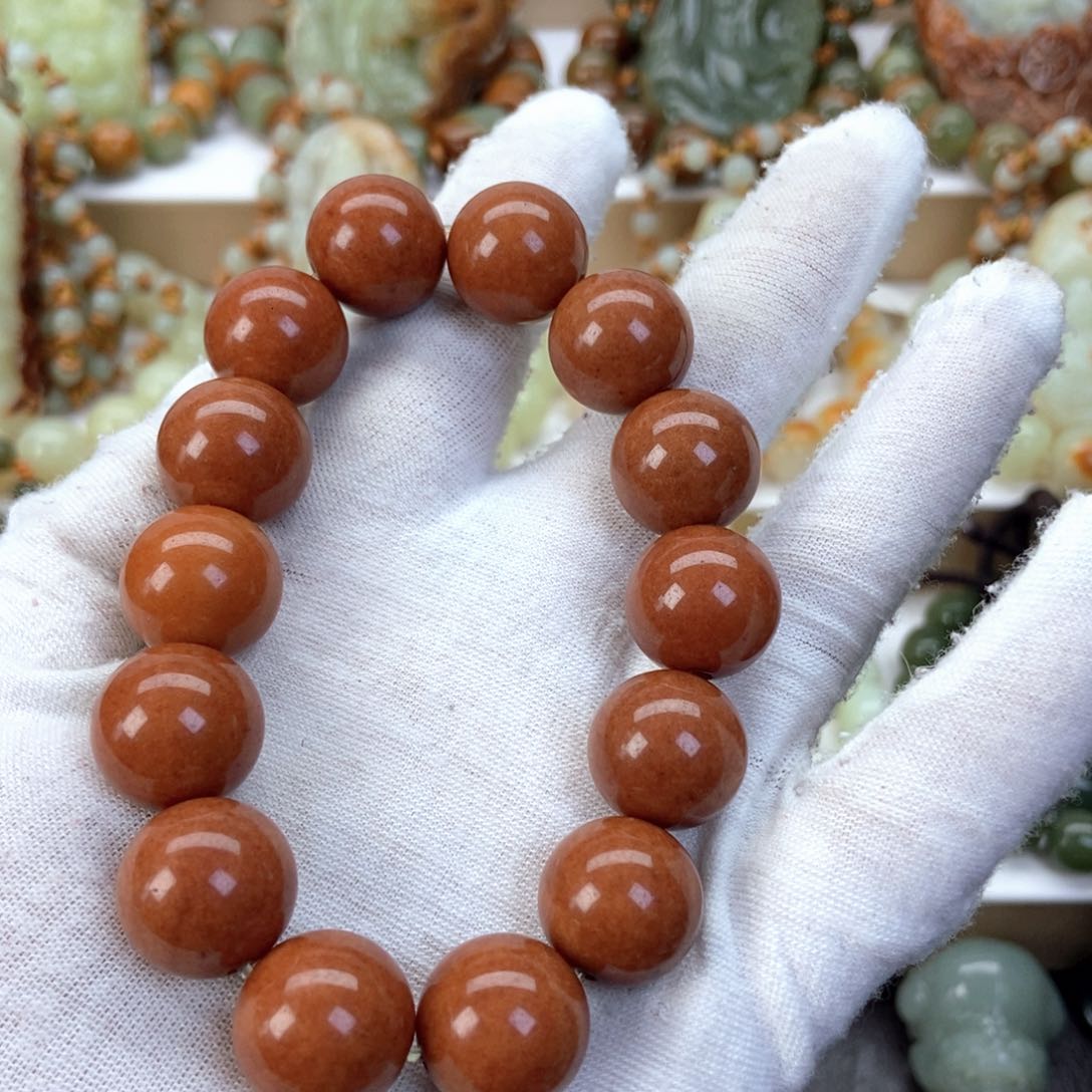 透闪石质玉手串未镶嵌玉*