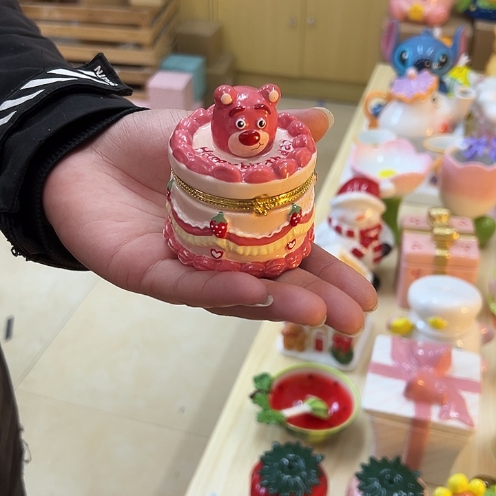 摆件陶瓷等行业的产品出口