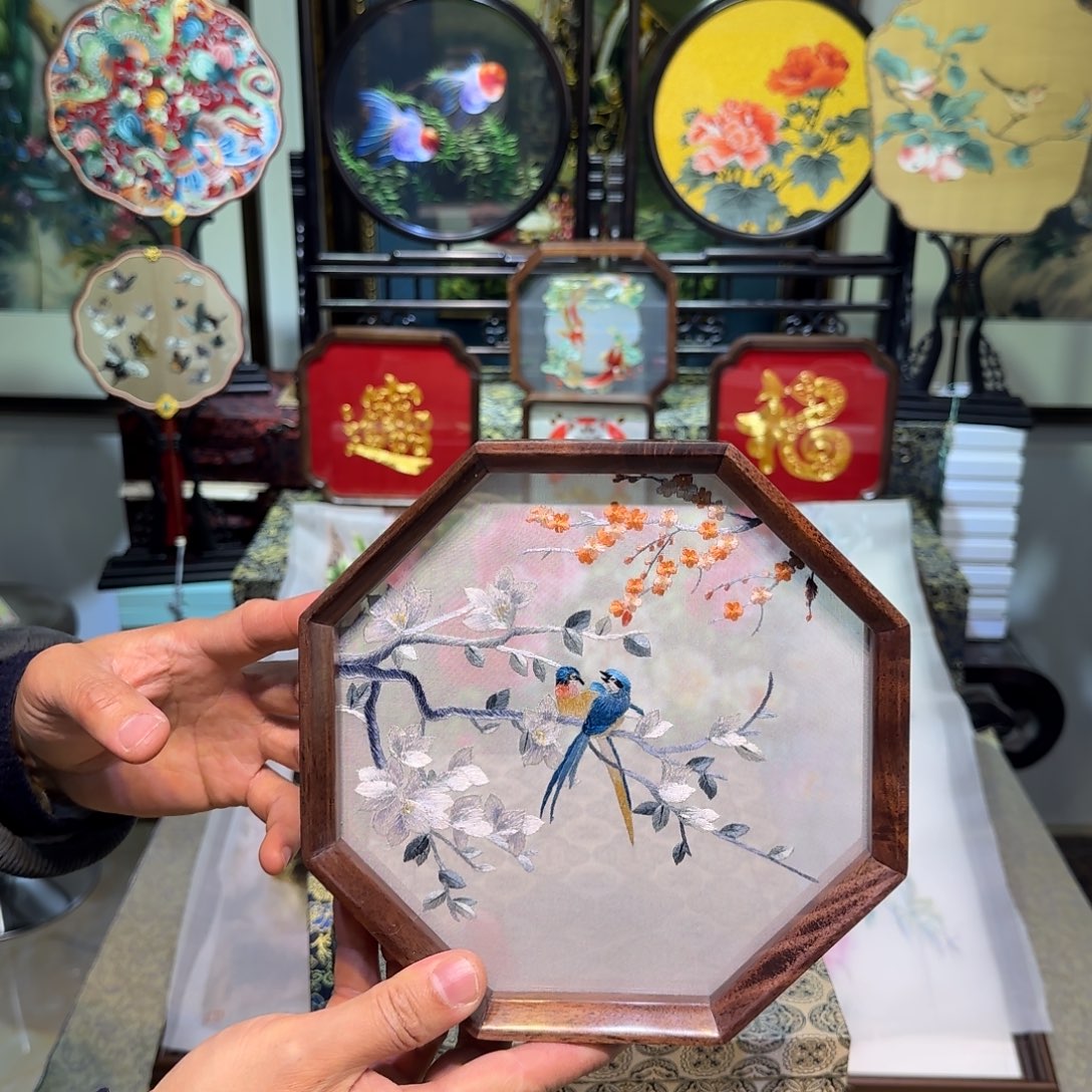 刺绣刺绣工艺精湛