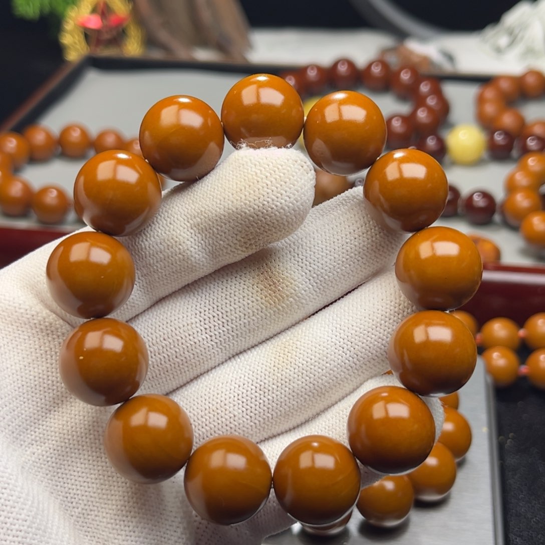 橄榄核手串展*1.67+树王精品铁核 小孔