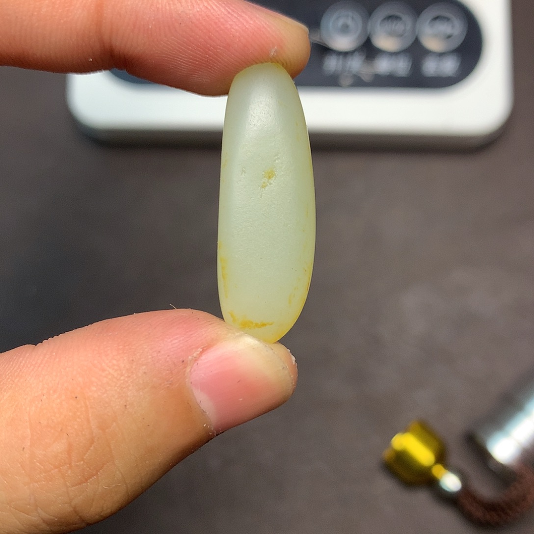 和田玉（糖玉）未镶嵌挂件