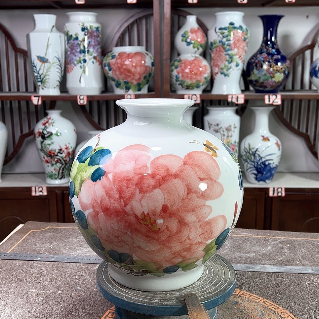 陶摆件景德镇陶瓷石红牡花