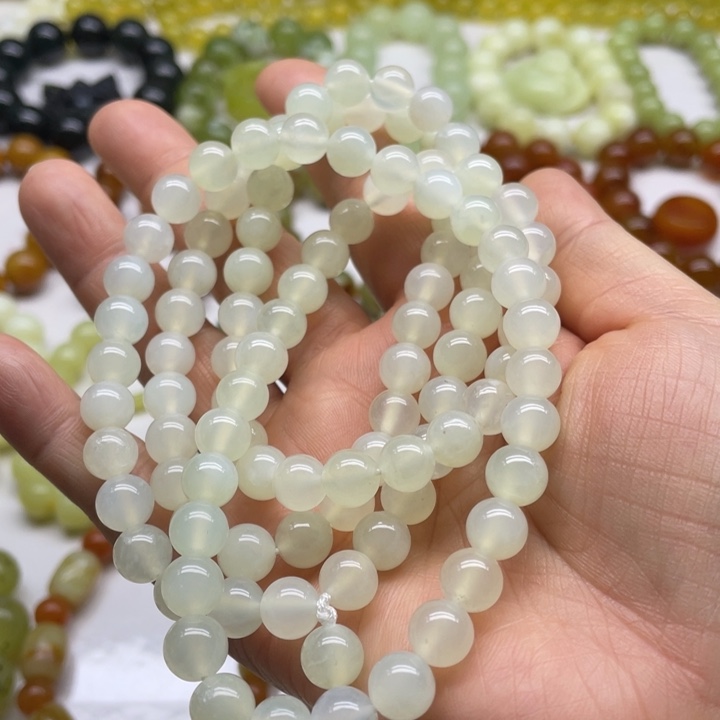 蛇纹石玉手串未镶嵌