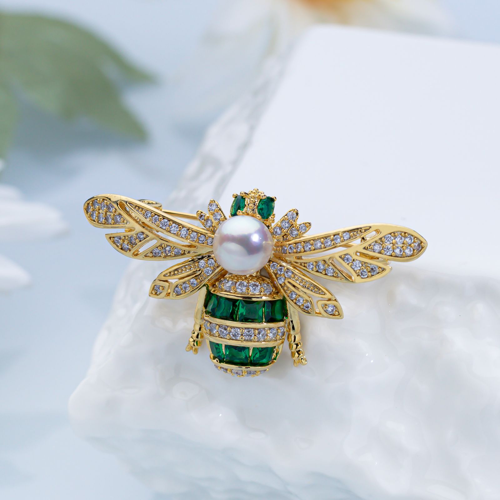 “蜜蜂”正圆海水Akoya胸针 2750H00DY