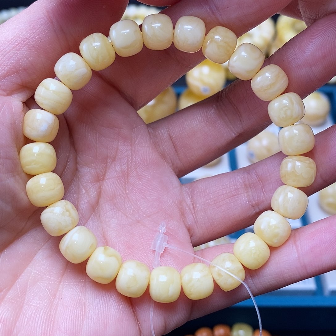 蜜蜡珠宝奇石未镶嵌