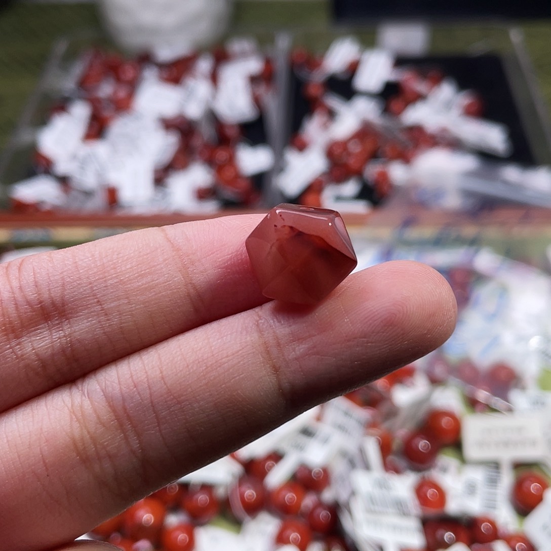 南红玛瑙未镶嵌摆件1108