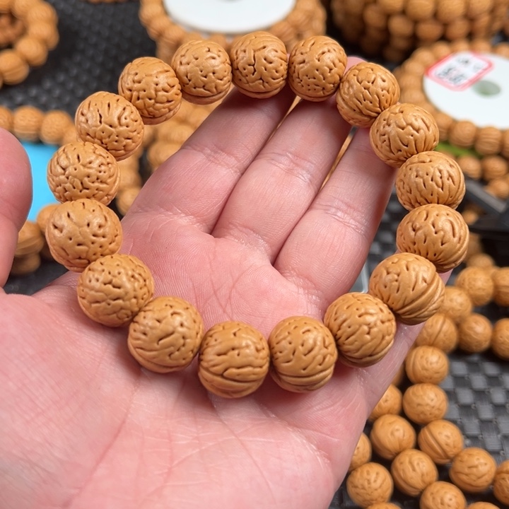 猴***哥桃核手串金丹桃核