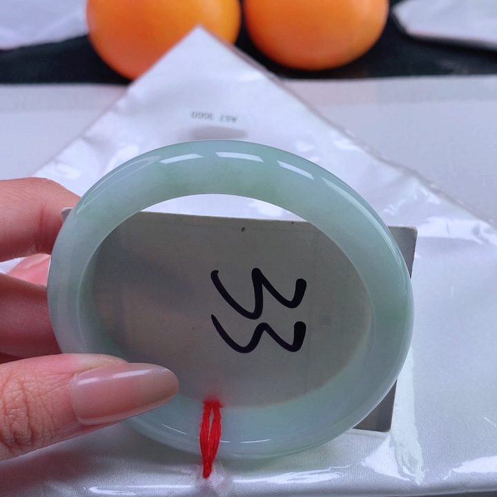 翡翠手镯未镶嵌56575657