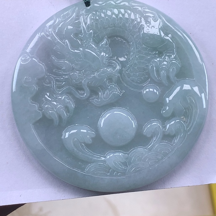 颈饰未镶嵌翡翠龙牌吊坠