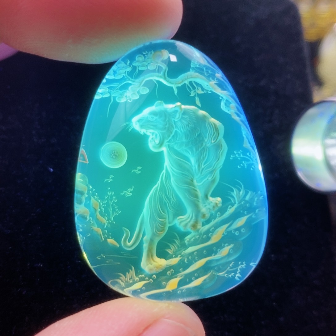 【闪购商品】蓝珀颈饰未镶嵌蓝珀阴雕