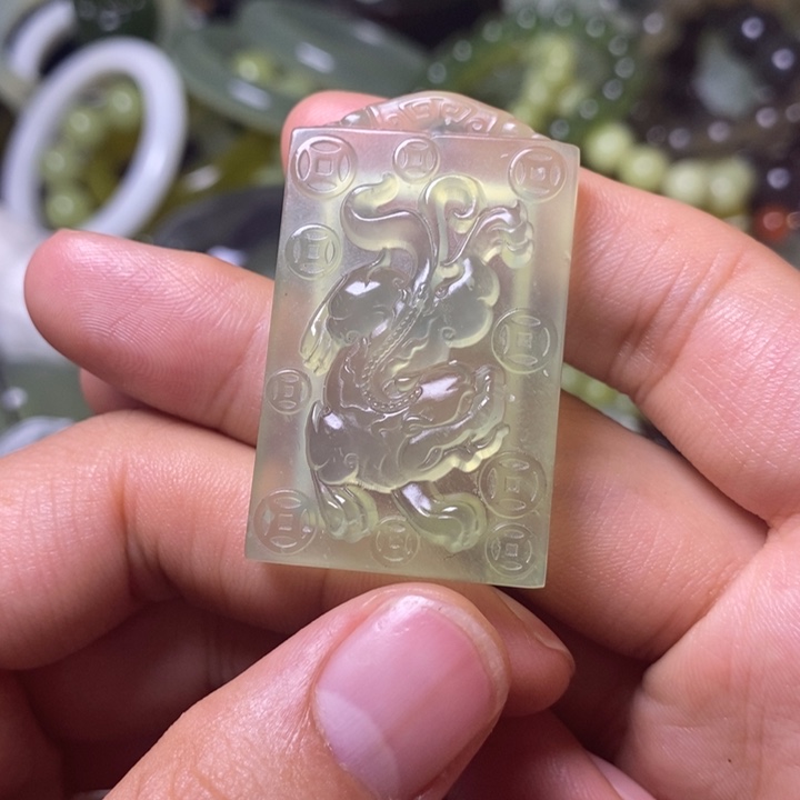 岫玉岫玉颈饰未镶嵌