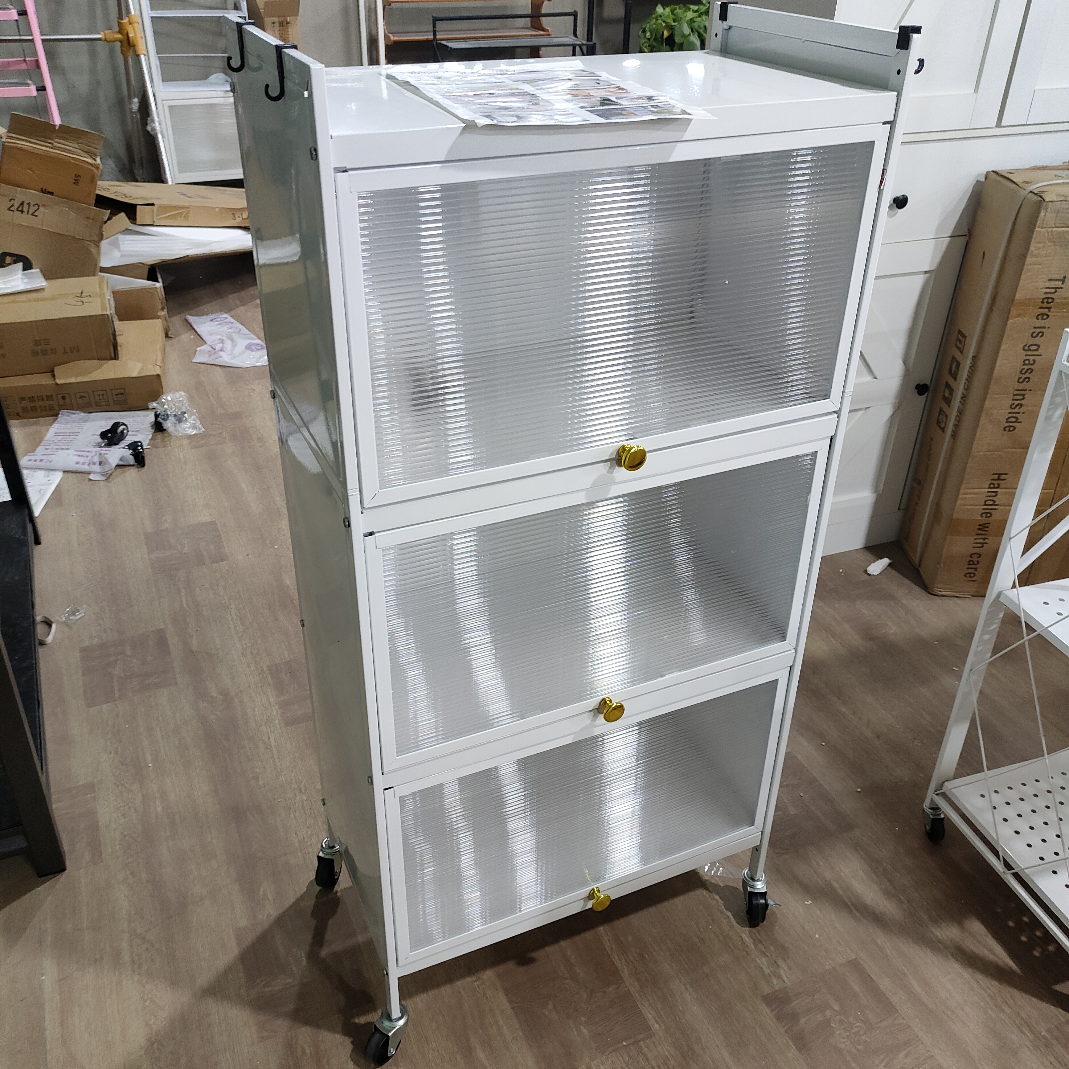 厨房置物架落地多层收纳柜子家用防尘带门多功能只有灰色四层