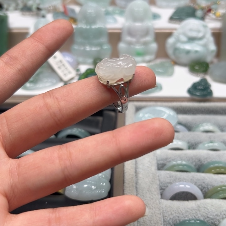 和田玉（糖玉）未镶嵌戒指